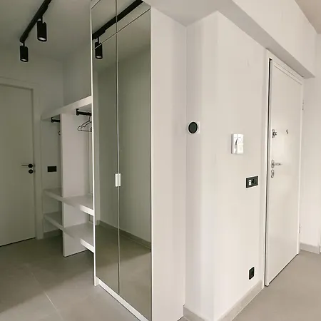 Olo Luxury Penthouse By 8essentially Apartment