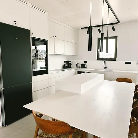 Olo Luxury Penthouse By 8essentially Apartment