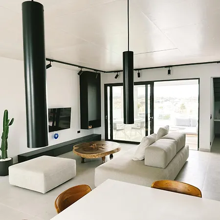 Olo Luxury Penthouse By 8essentially