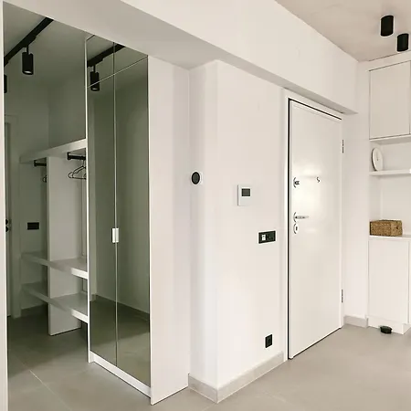Olo Luxury Penthouse By 8essentially