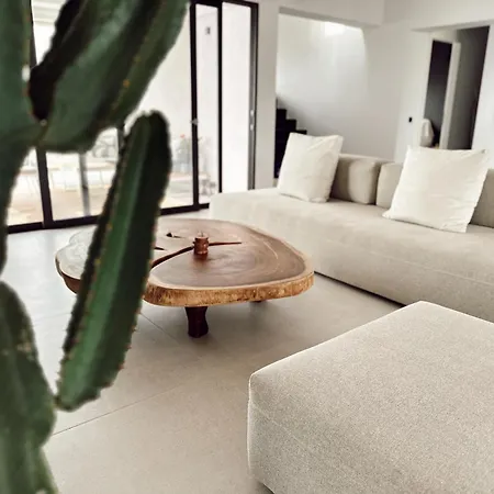 Olo Luxury Penthouse By 8essentially *