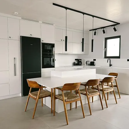 Olo Luxury Penthouse By 8essentially *