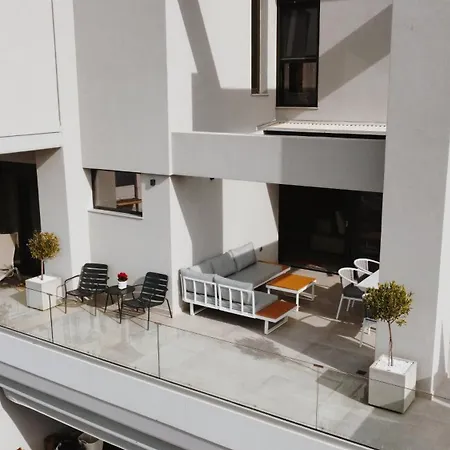 Olo Luxury Penthouse By 8essentially